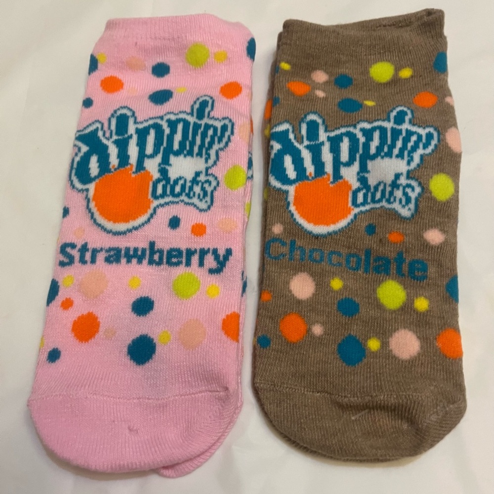 3/$18.00 Dippin' Dots Ladies 6PK No Show Socks - White with Colorful Dots - Picture 10 of 14